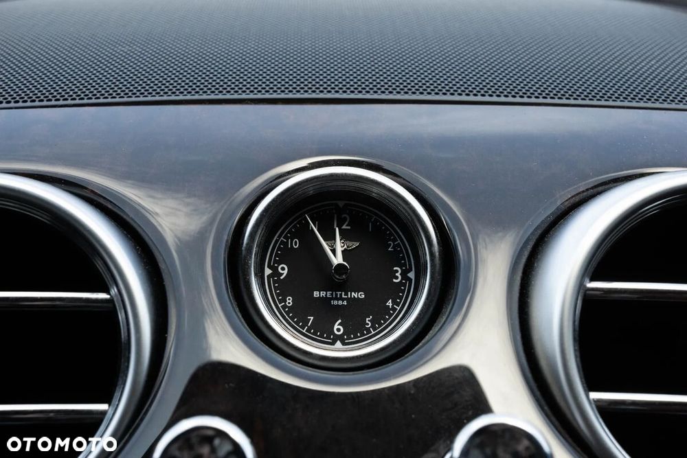 Bentley Flying Spur - 25