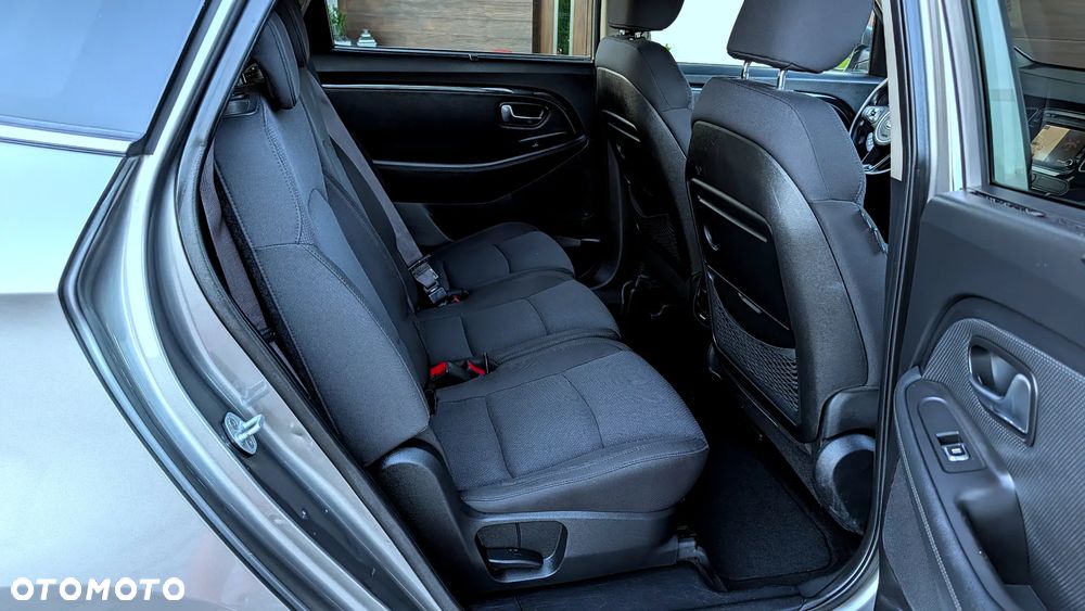 Kia Carens 1.6 GDI Edition 7 - 11