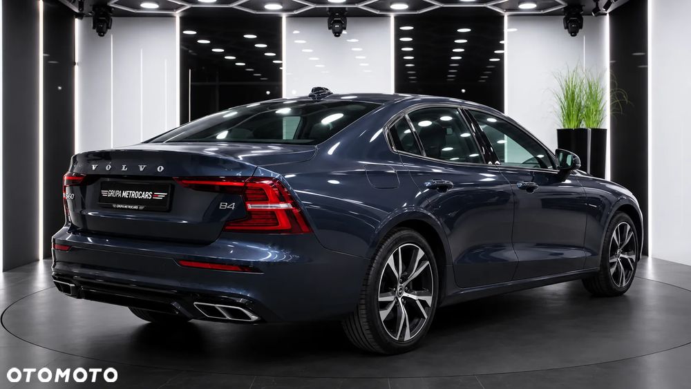 Volvo S60 B4 B R-Design - 5