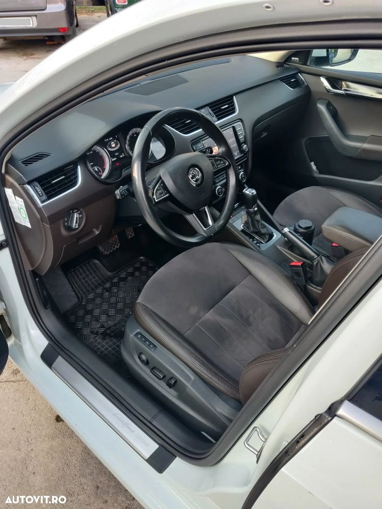 Skoda Octavia 2.0 TDI 4x4 DSG Laurin & Klement - 7