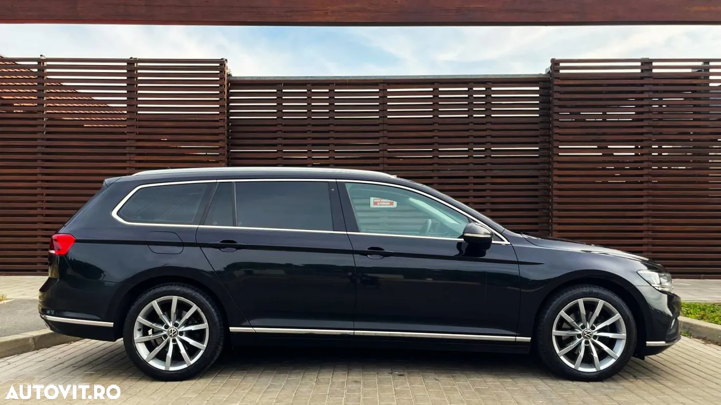 Volkswagen Passat Variant 2.0 TDI SCR DSG Elegance - 8