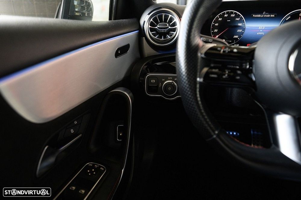 Mercedes-Benz A 250 e AMG Line - 37