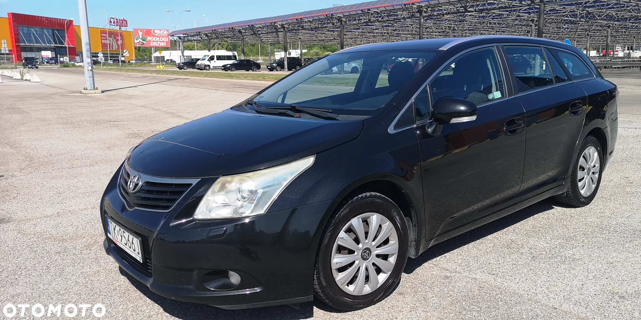 Toyota Avensis 1.8 Luna - 16