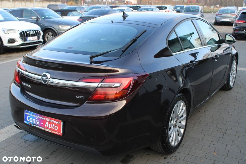 Opel Insignia - 18