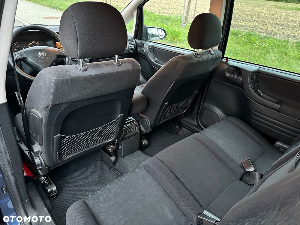 Opel Zafira 1.8 16V Elegance - 23