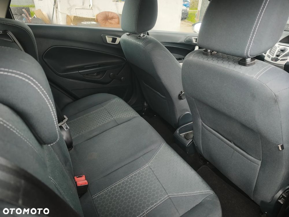 Ford Fiesta 1.25 Celebration - 14