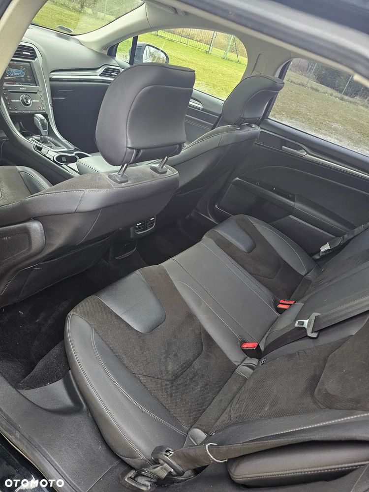 Ford Mondeo 2.0 TDCi Titanium PowerShift - 10
