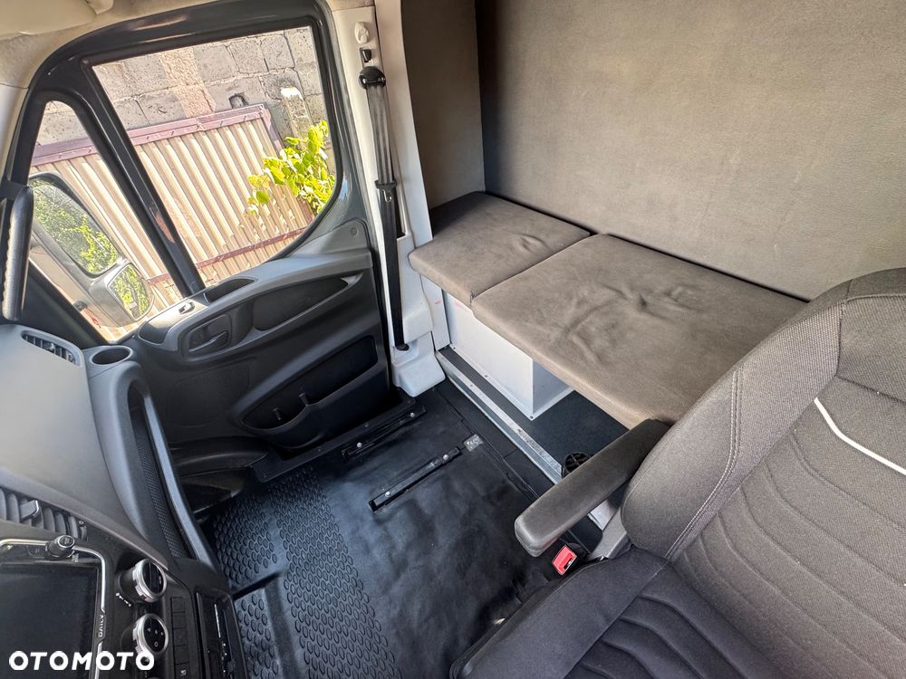 Iveco Daily 2024 Hi-Matic‼️72C18H‼️Winda Bar 1000KG // Plandeka 15 Palet 2x Firanka + dach zsuwany + regulacja wysokości ‼️Spanie z tyłu Spojtrak XL Poduszki Pneumatyczne Wysokość rampowa Full LED Tempomat Aktywny Salon Polska DMC7200KG Faktura Vat 23% TwinCab GEN2 V2 - 22
