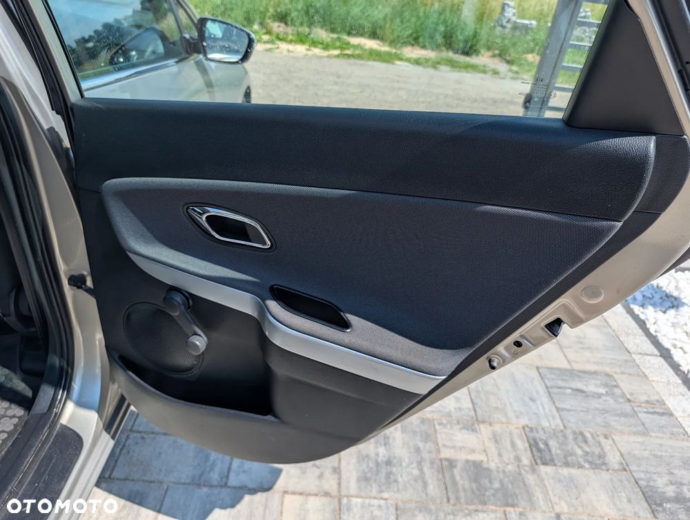 Kia Ceed 1.6 GDI M - 23