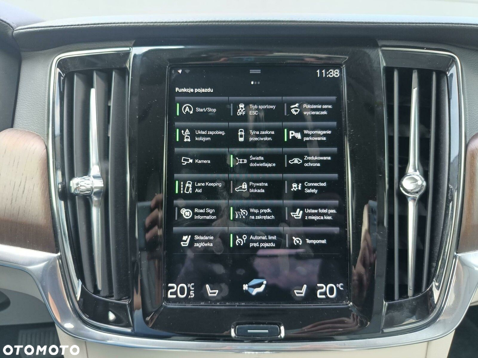 Volvo S90 - 32