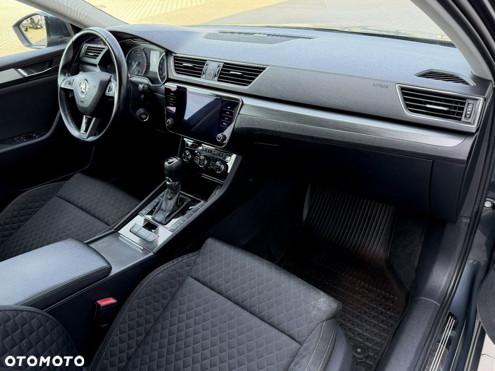 Skoda Superb 2.0 TDI Style DSG - 26
