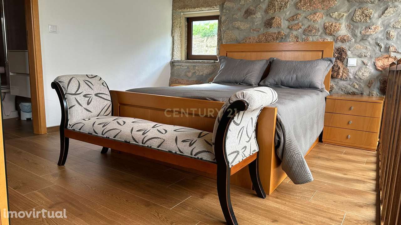 Lindíssima moradia na Zona do Gerês com Jardim interior - Grande imagem: 3/26