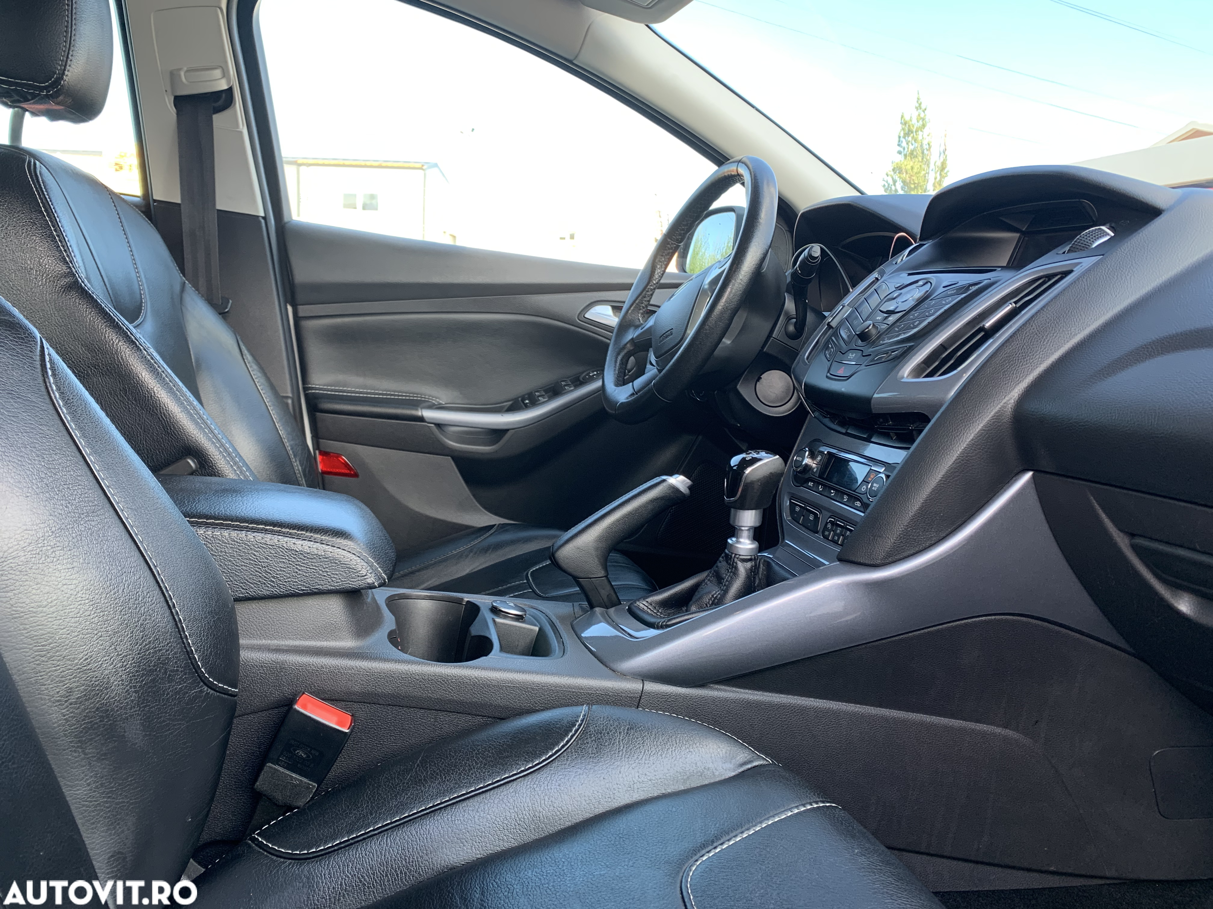 Ford Focus Turnier 1.6 TDCi DPF Start-Stopp-System Titanium - 10