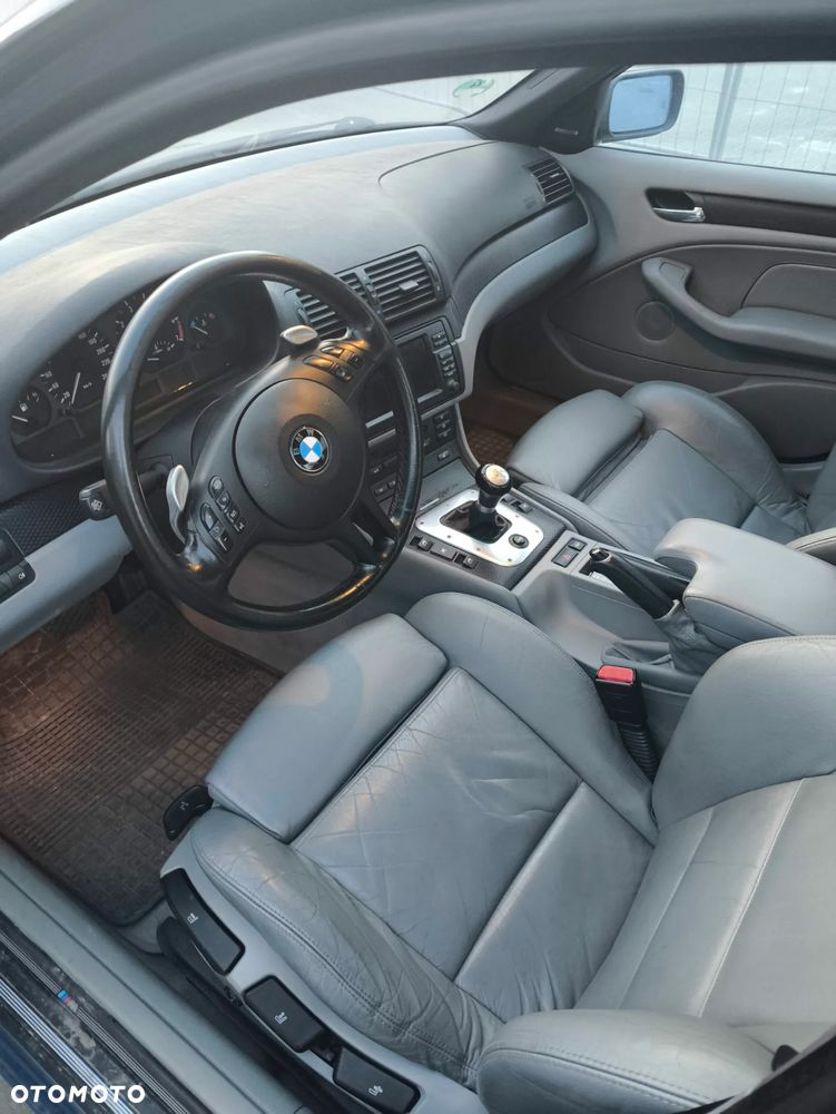 BMW Seria 3 325i Edition Sport - 9