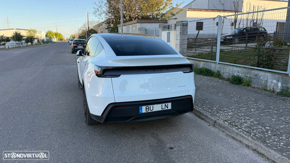 Tesla Model Y Long Range Tração Traseira - 4