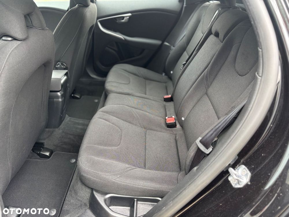 Volvo V40 D2 Kinetic - 20