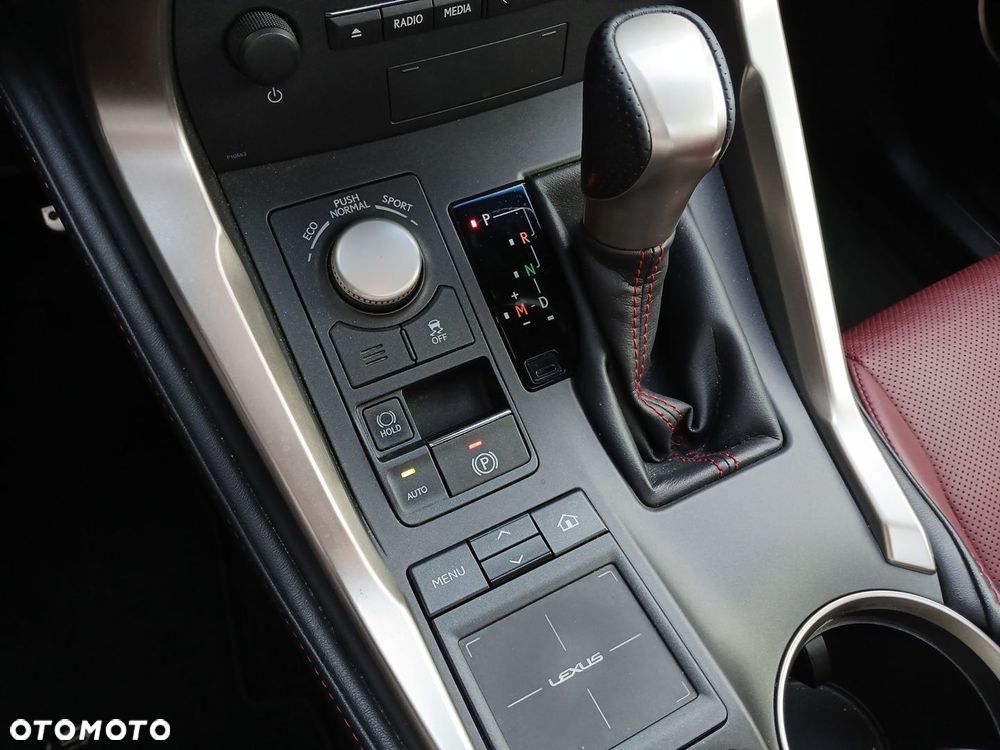 Lexus NX 200t F Sport AWD - 26