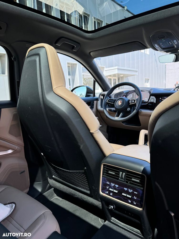 Porsche Cayenne Coupe Black Edition - 27
