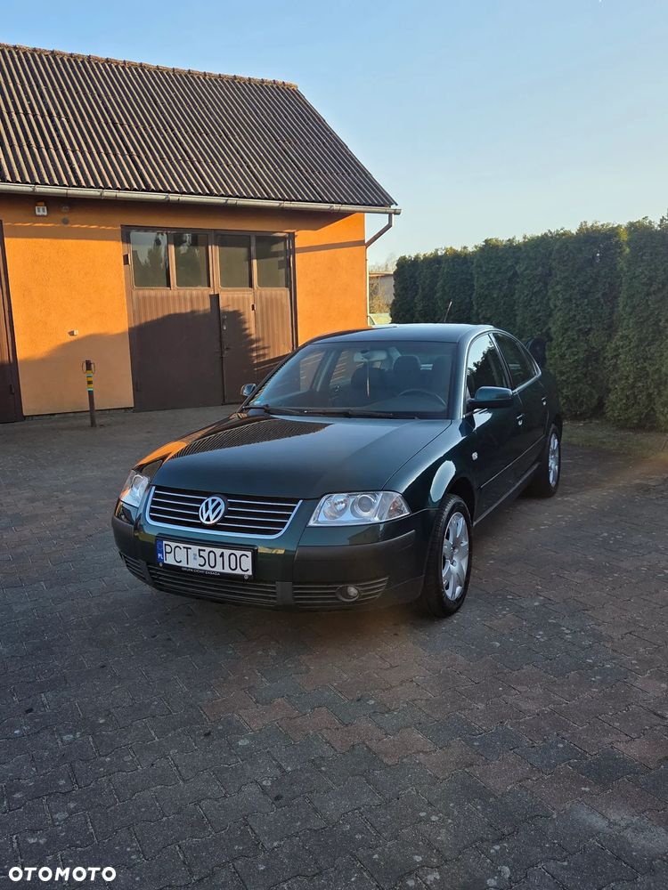 Volkswagen Passat 1.9 TDI Comfortline Family - 1