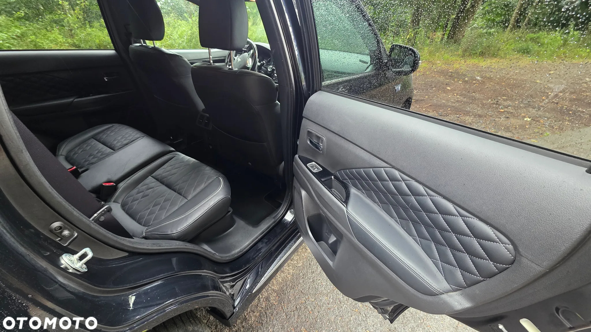 Mitsubishi Outlander 2.4 4WD Plug-In Hybrid Spirit+ - 16