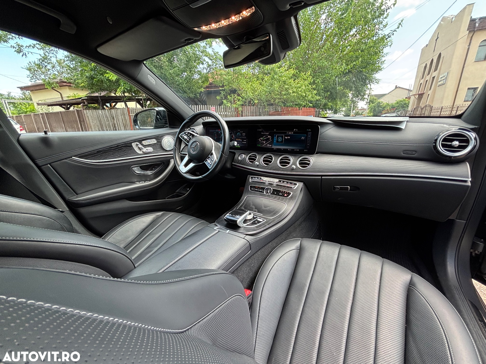 Mercedes-Benz E 300 de T 9G-TRONIC AMG Line - 21