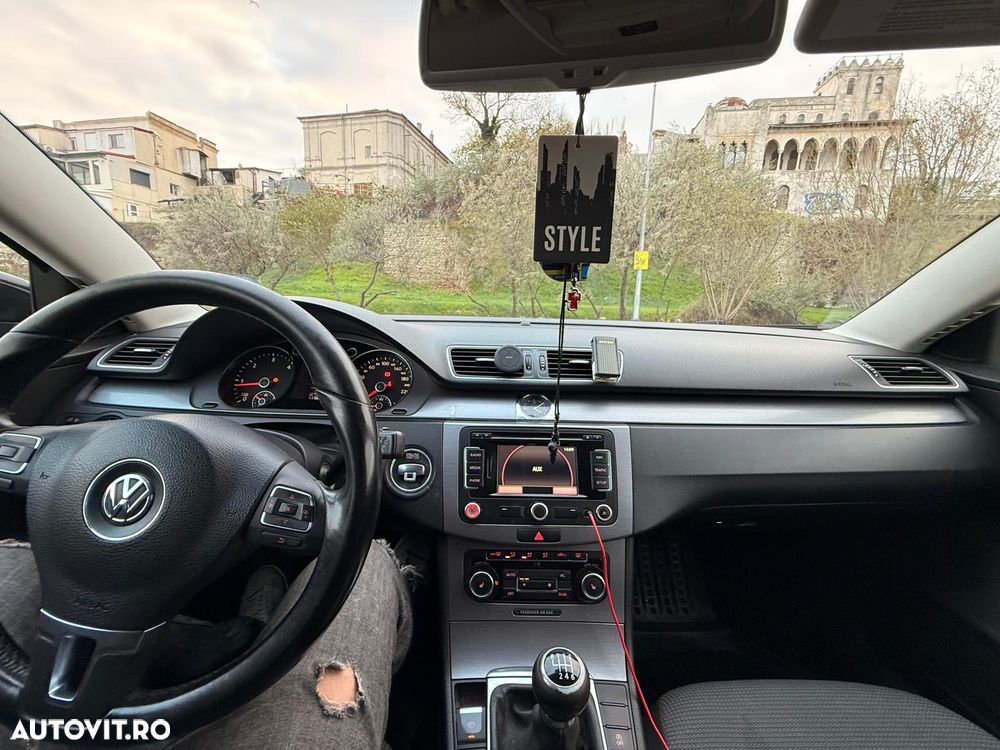 Volkswagen Passat 1.6TDI BlueMotion Tehnology Comfortline - 11