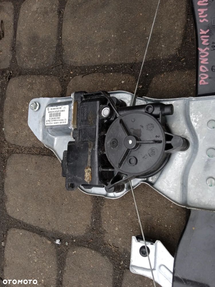 PODNOŚNIK SZYBY PEUGEOT 508 LEWY PRZEDNI Z SILNIKIEM - 2