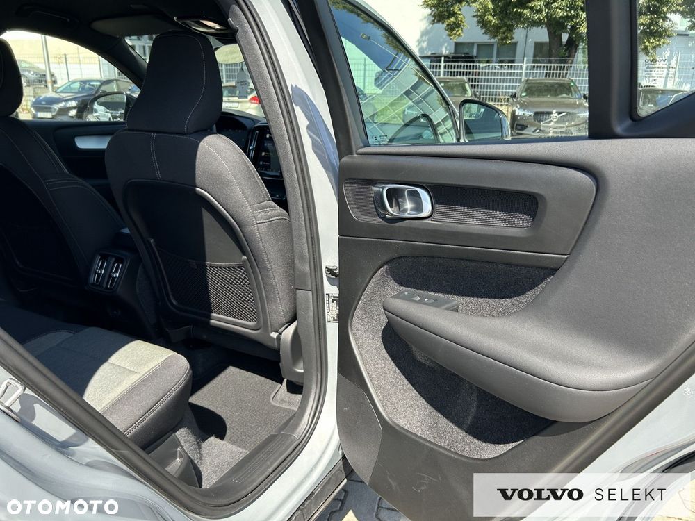 Volvo XC 40 - 24