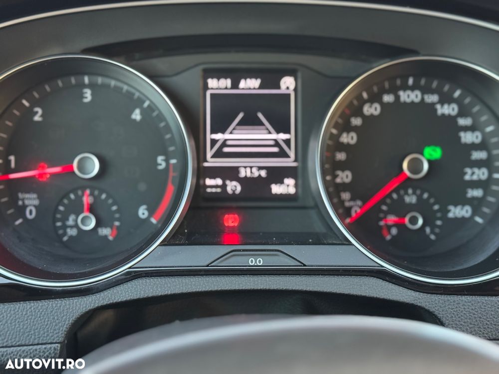 Volkswagen Passat 1.6 TDI (BlueMotion Technology) DSG Comfortline - 10