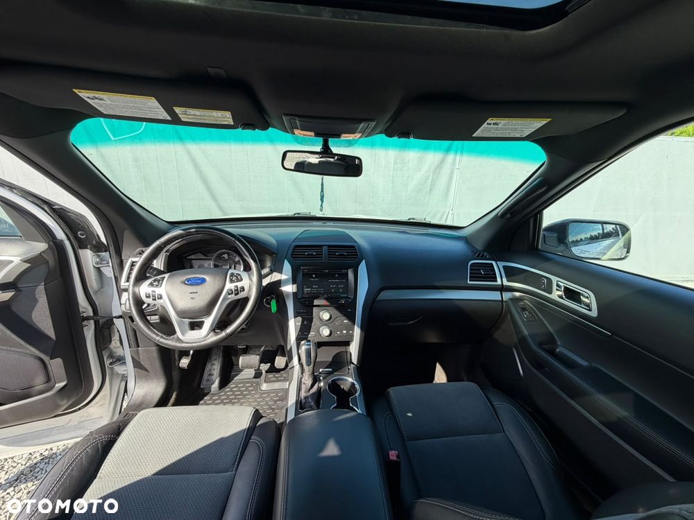 Ford Explorer - 17