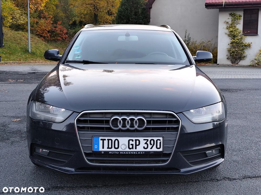 Audi A4 Avant 2012 photo 3