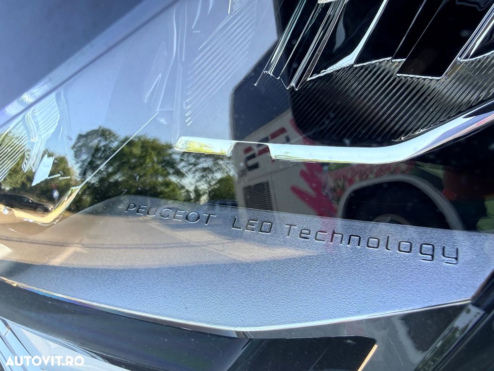 Peugeot 3008 1.5 BlueHDI 130 S&S EAT8 Allure - 28