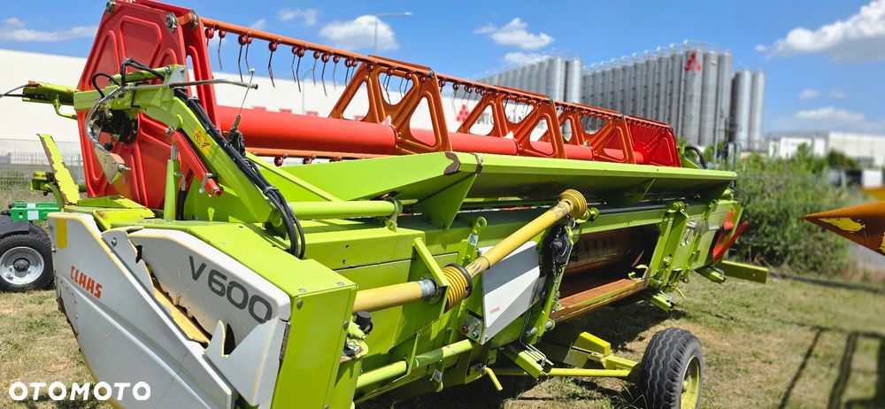 Claas Tucano 450 - 8