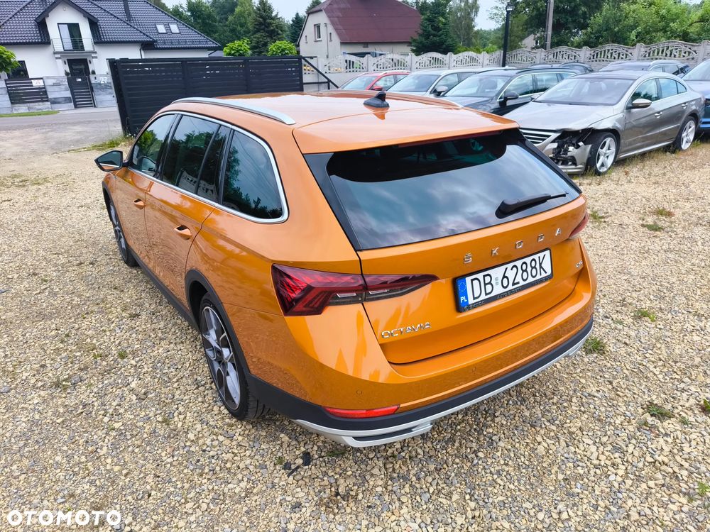 Skoda Octavia 2.0 TSI 4x4 Scout DSG - 5