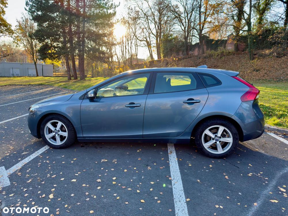 Volvo V40 D2 Momentum - 10