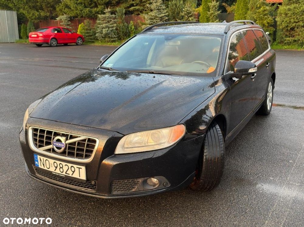 Volvo V70 D5 Summum - 1