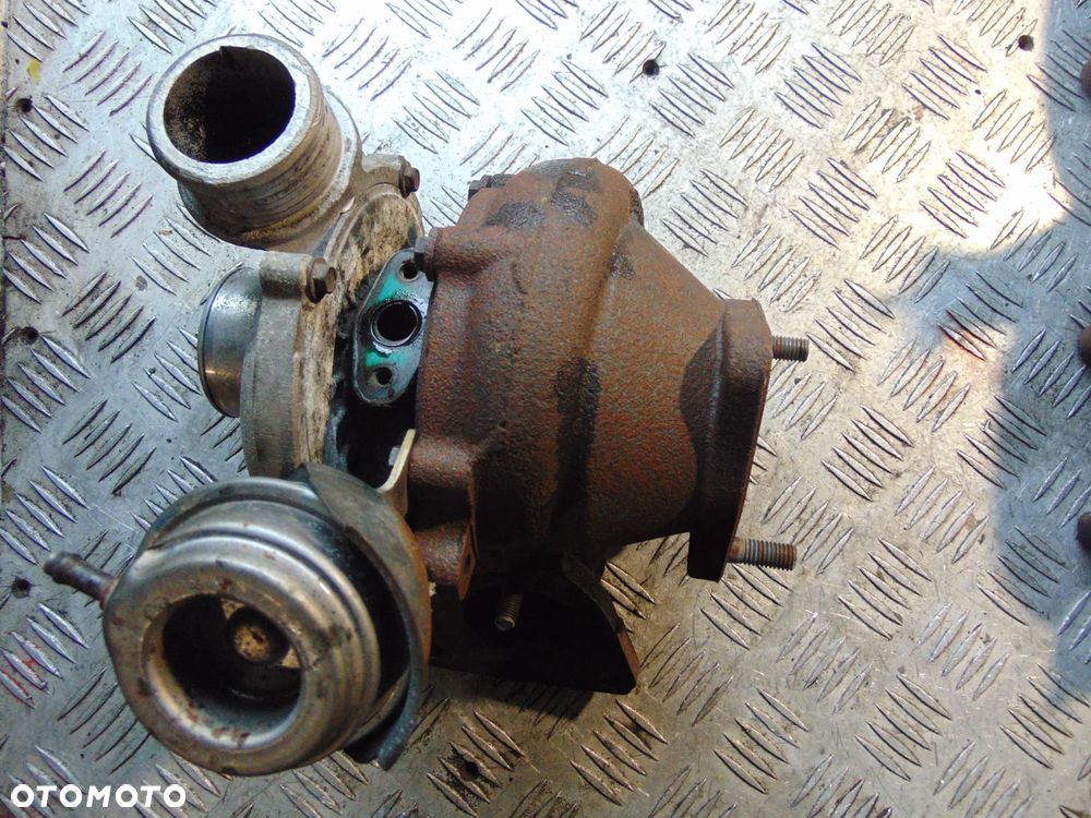 Turbosprężarka volvo 2,4 d5 8653122 - 4