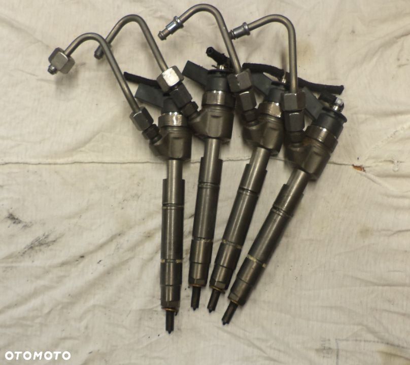 Wtrysk wtryskiwacz  FIAT ALFA 1.9 JTD 0445110111 - 1