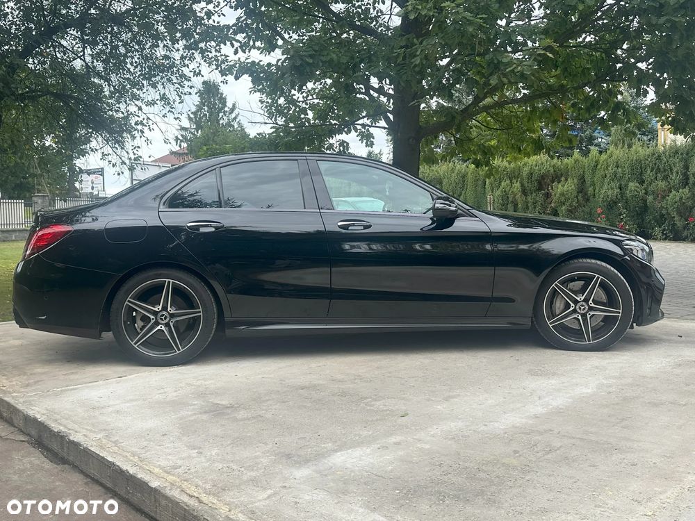 Mercedes-Benz Klasa C 300 4MATIC 9G-TRONIC - 14