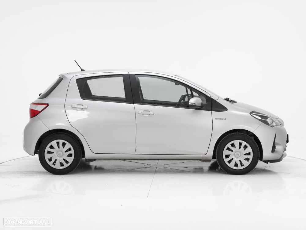 Toyota Yaris 1.5 HSD Active - 3