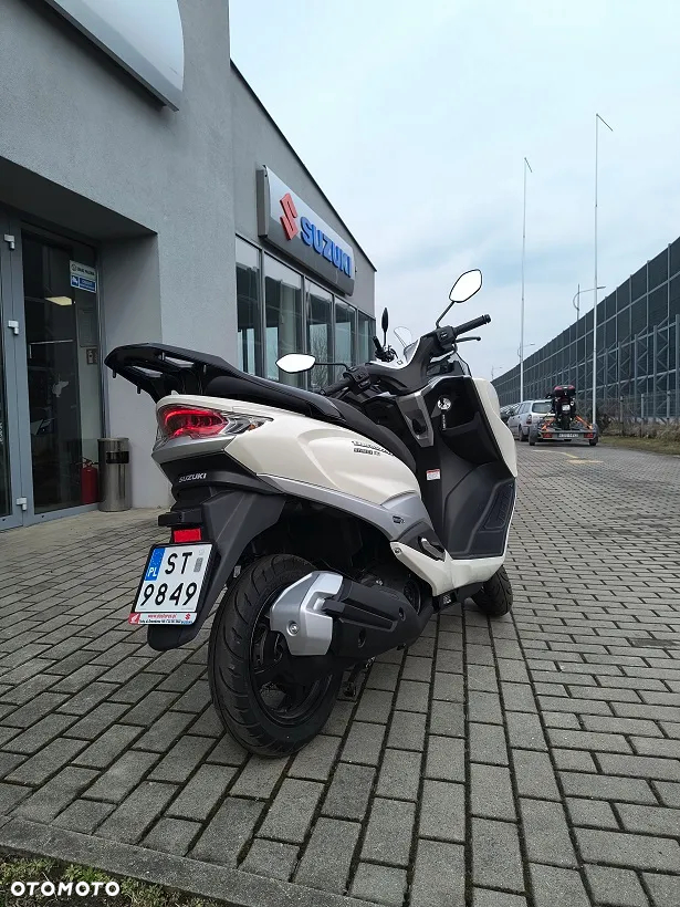 Suzuki Burgman - 4