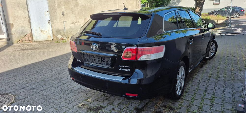 Toyota Avensis 2.2 D-CAT Sol - 3