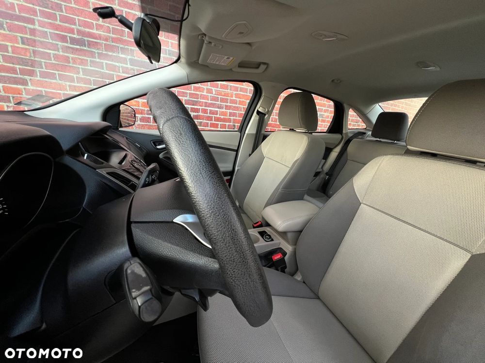 Ford Focus - 13