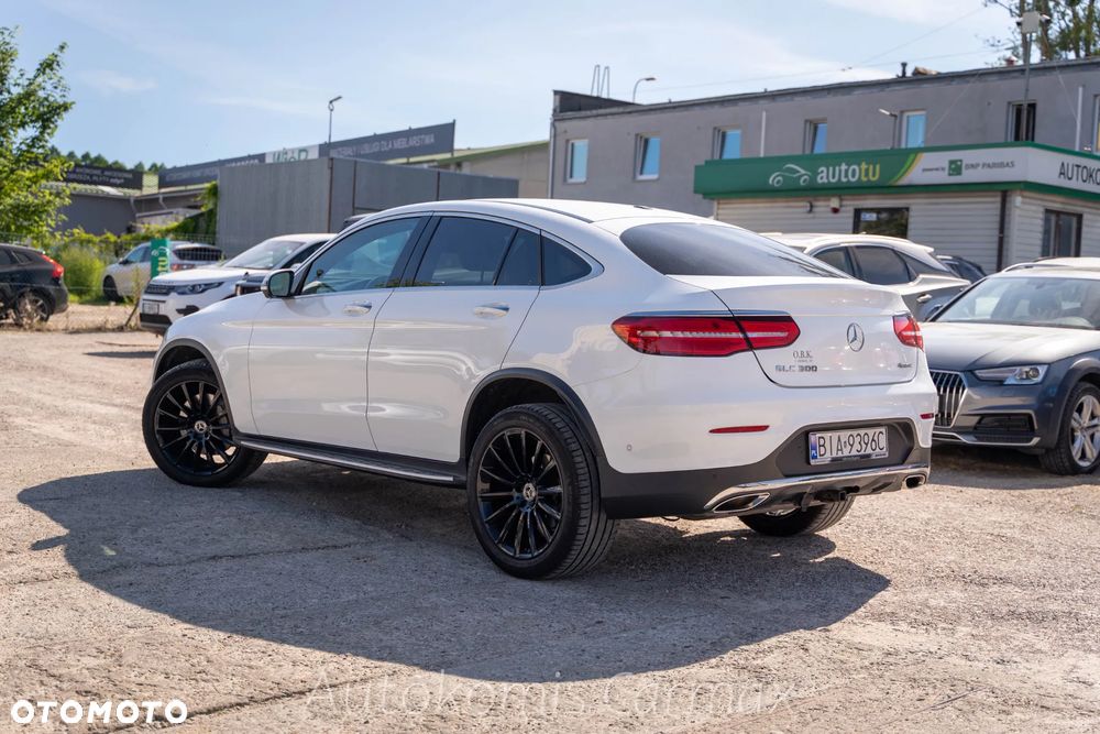 Mercedes-Benz GLC 300 4Matic 9G-TRONIC - 10