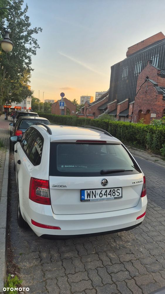 Skoda Octavia 1.6 TDI Active - 10