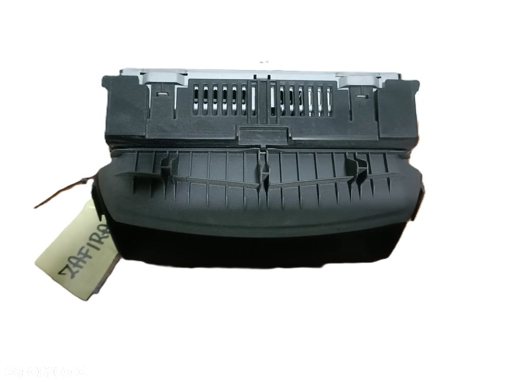 OPEL ZAFIRA B 05-14 wyświetlacz ekran monitor 13111166 * - 2