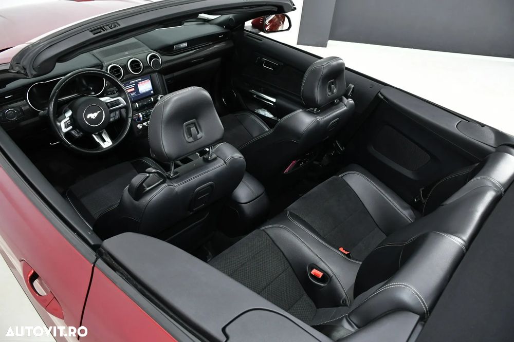 Ford Mustang - 3