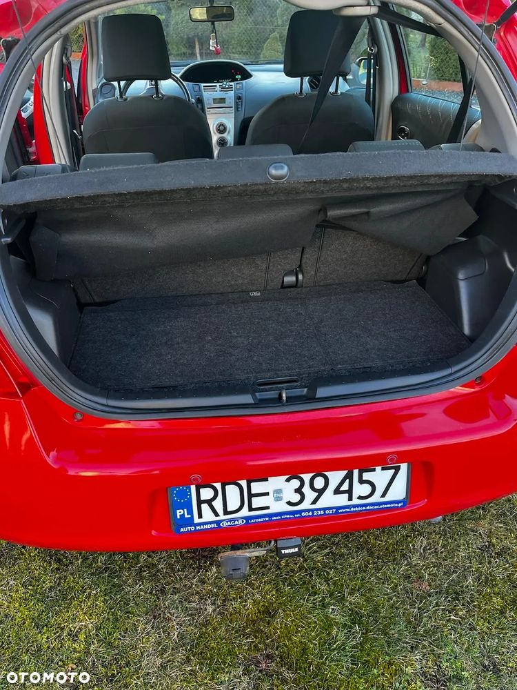 Toyota Yaris 1.0 VVT-i - 10