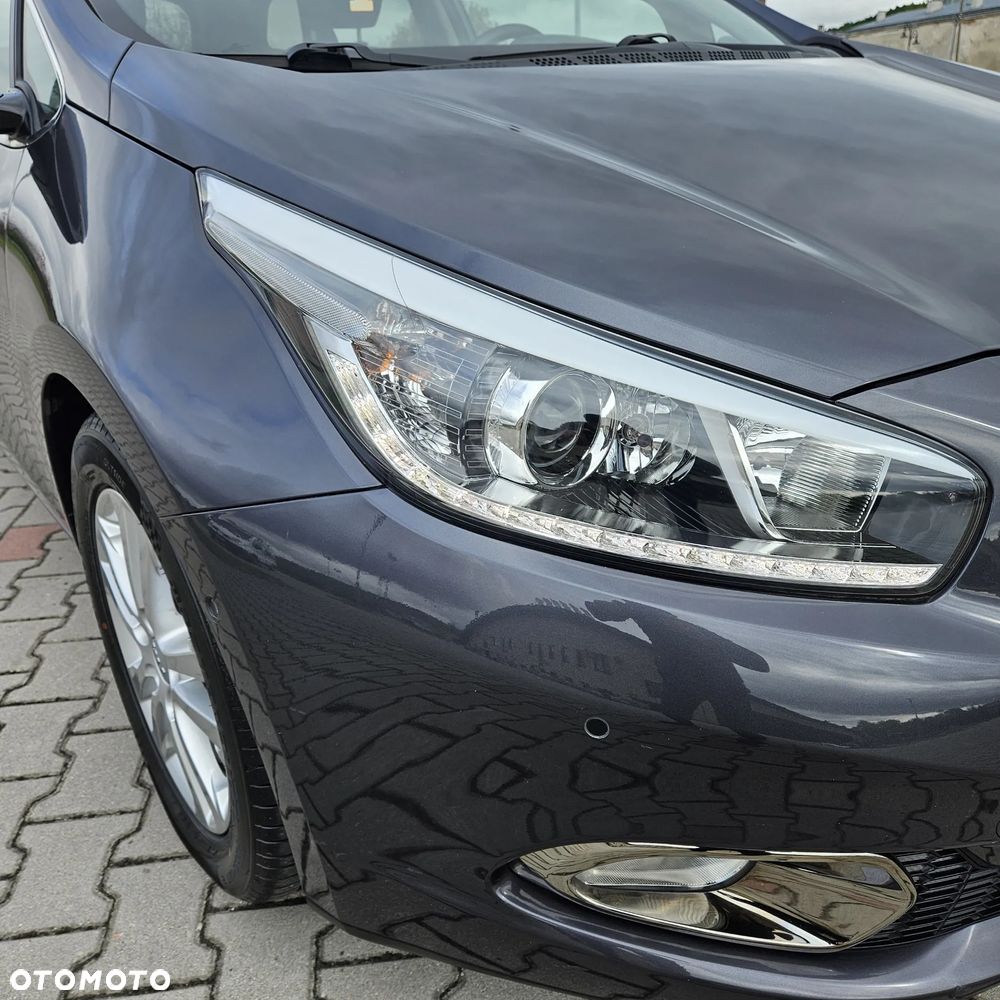 Kia Ceed 1.4 CVVT ISG Spirit - 11