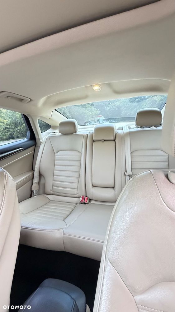 Ford Fusion - 6